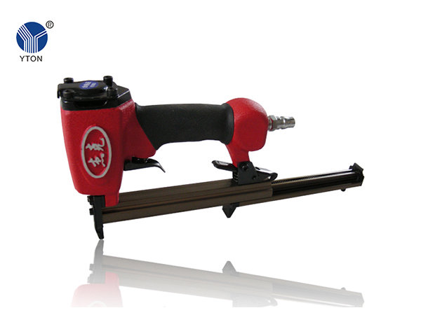 PNEUMATIC NAIL GUN